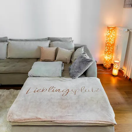 Idyllische Wohnung, Nahe Zentrum Und Apartman
